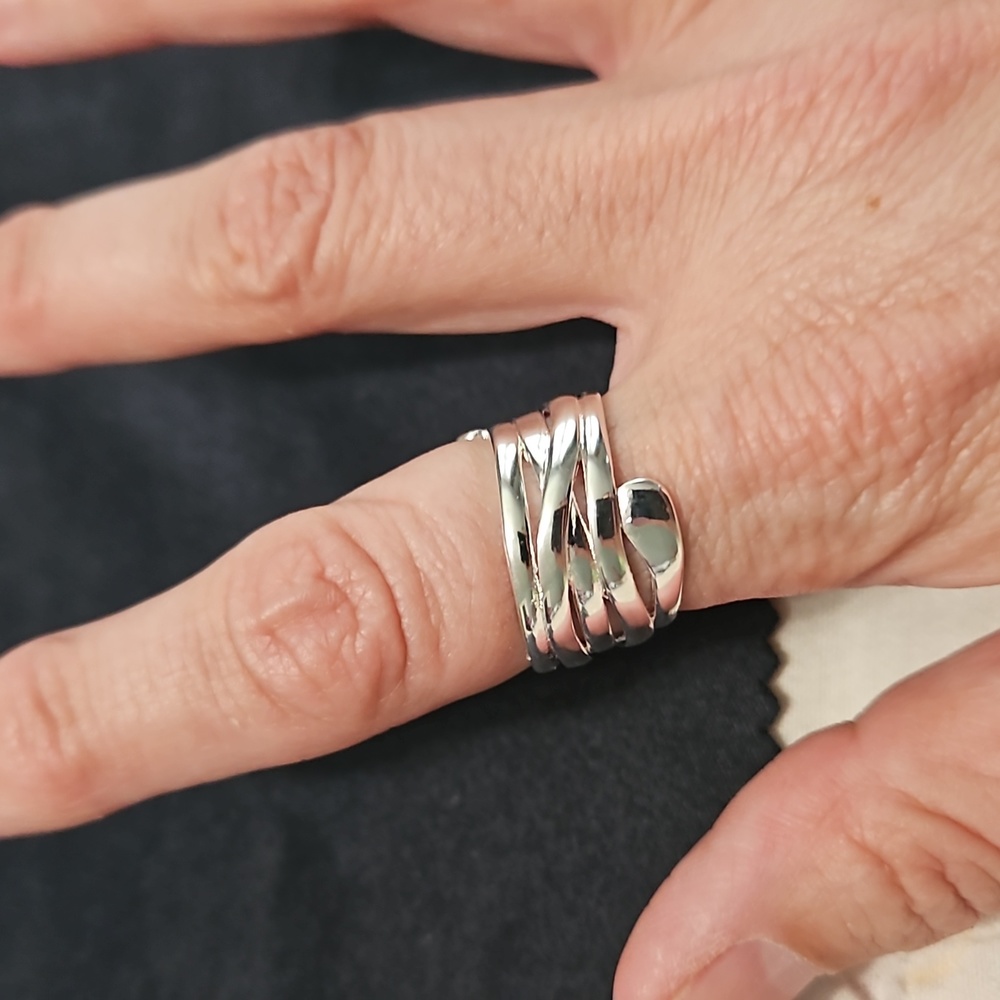 New, Wrapped Silver Ring - Picture 2 of 5